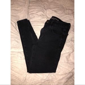 Hi Rise American Eagle Jegging